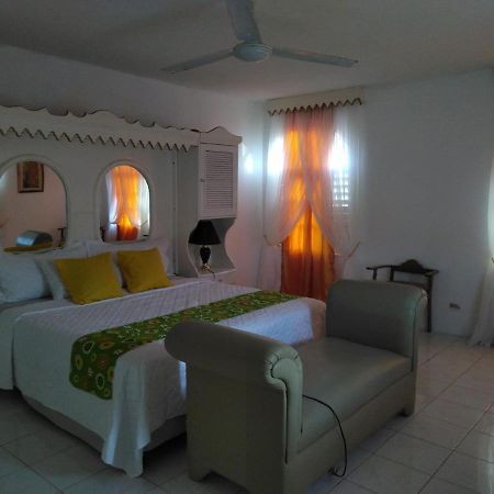 Diamond Villa Guest House Μοντέγκο Μπέυ Εξωτερικό φωτογραφία